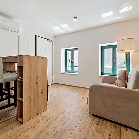 Dalmatica By Interhome *
